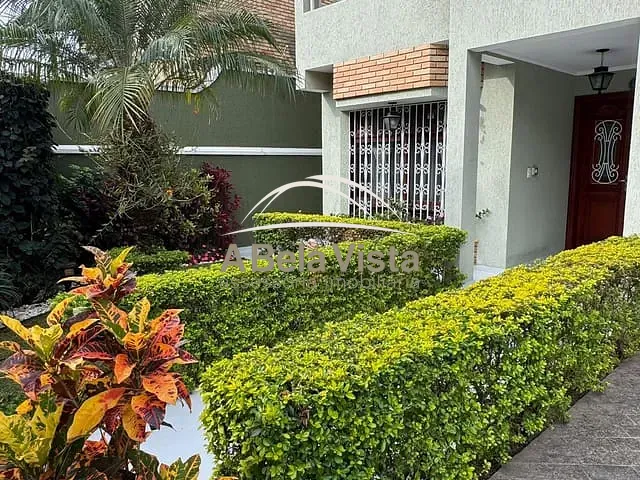Sobrado 4 quartos e 1 banheiro, à venda, no bairro City Bussocaba em Osasco