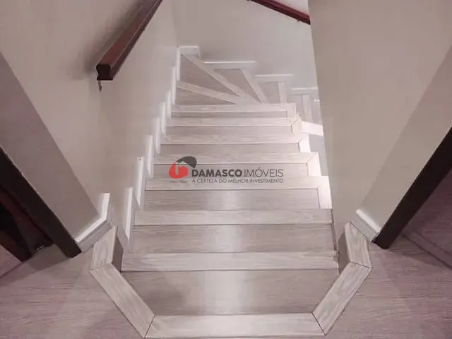 Sobrado com 47m² 2 quartos e 1 banheiro, à venda, no bairro Vila João Ramalho em Santo André