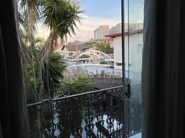 Sobrado com 400m² 4 quartos e 1 banheiro, à venda, no bairro City Bussocaba em Osasco