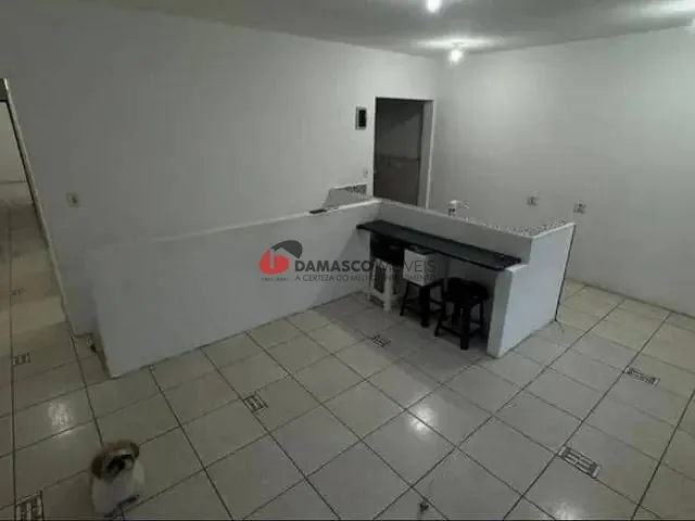 Sobrado 4 quartos e 3 banheiros, à venda, no bairro Jardim Teles de Menezes em Santo André