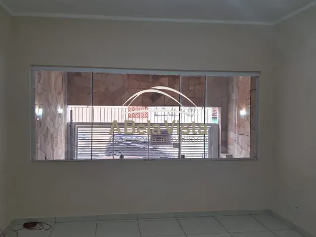 Sobrado com 218m² 3 quartos e 3 banheiros, à venda, no bairro Umuarama em Osasco