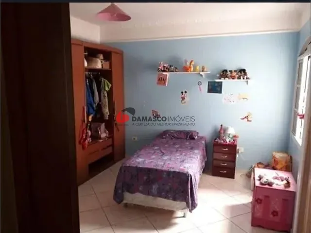 Sobrado 3 quartos e 5 banheiros, à venda, no bairro Jardim Lavinia em São Bernardo do Campo