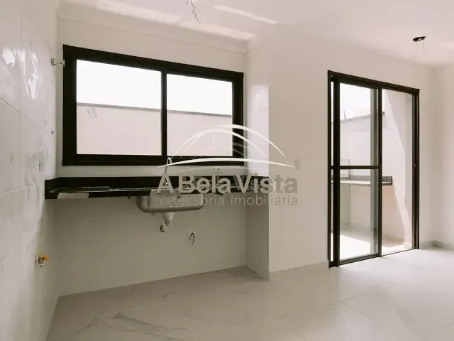 Sobrado 2 quartos e 1 banheiro, à venda, no bairro Vila Osasco em Osasco
