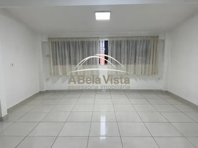 Sobrado com 184m² 3 quartos e 2 banheiros, à venda, no bairro Bela Vista em Osasco