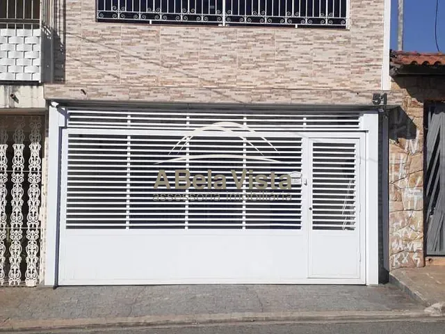 Sobrado com 184m² 3 quartos e 2 banheiros, à venda, no bairro Bela Vista em Osasco