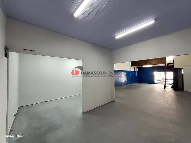 Sobrado com 500m² 4 quartos e 3 banheiros, à venda, no bairro Santa Terezinha em São Bernardo do Campo