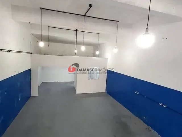 Sobrado com 500m² 4 quartos e 3 banheiros, à venda, no bairro Santa Terezinha em São Bernardo do Campo