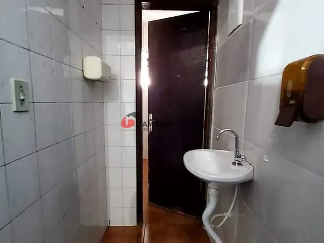 Sobrado com 500m² 4 quartos e 3 banheiros, à venda, no bairro Santa Terezinha em São Bernardo do Campo