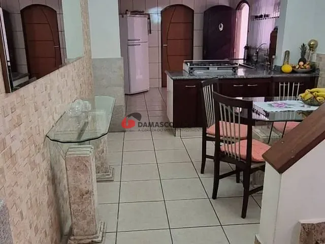 Sobrado 4 quartos e 3 banheiros, à venda, no bairro Jardim Marek em Santo André