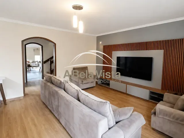 Sobrado com 220m² 5 quartos e 3 banheiros, à venda, no bairro Bela Vista em Osasco