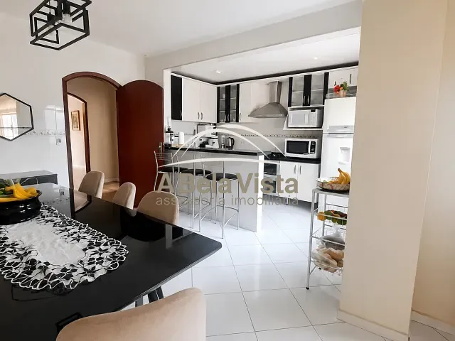 Sobrado com 220m² 5 quartos e 3 banheiros, à venda, no bairro Bela Vista em Osasco