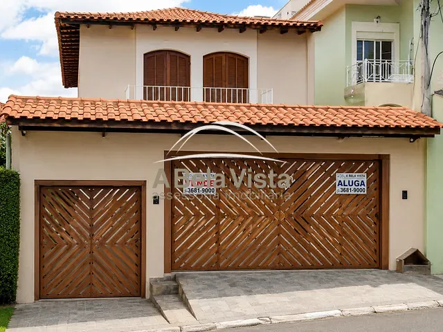 Sobrado com 220m² 5 quartos e 3 banheiros, à venda, no bairro Bela Vista em Osasco