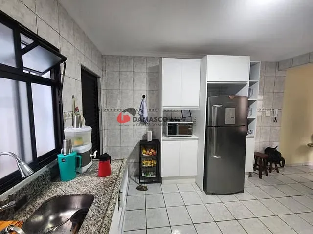 Sobrado 3 quartos e 3 banheiros, à venda, no bairro Vila América em Santo André