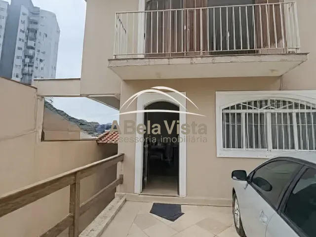Sobrado com 220m² 5 quartos e 3 banheiros, para alugar, no bairro Bela Vista em Osasco
