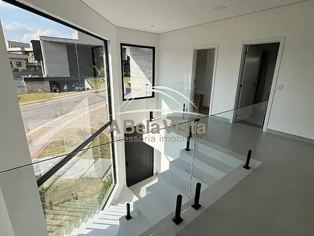 Sobrado com 422m² 4 quartos e 5 banheiros, à venda, no bairro Cidade Tamboré em Santana de Parnaíba