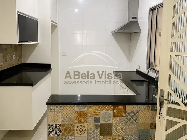 Sobrado 2 quartos e 2 banheiros, para alugar, no bairro Bela Vista em Osasco