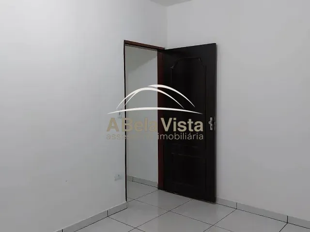 Sobrado 2 quartos e 1 banheiro, para alugar, no bairro Helena Maria em Osasco