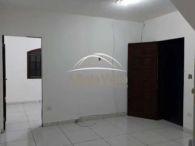 Sobrado 2 quartos e 1 banheiro, para alugar, no bairro Helena Maria em Osasco