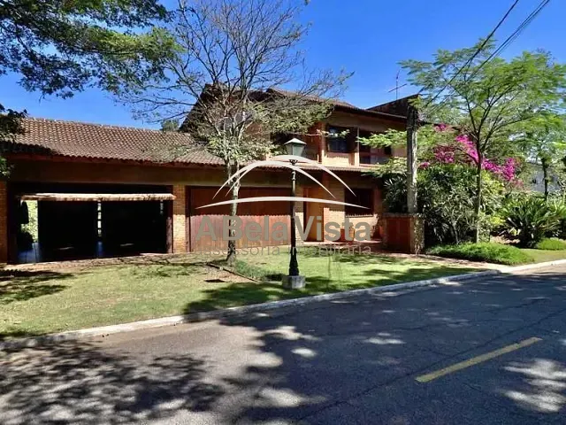 Sobrado com 1352m² 7 quartos e 10 banheiros, à venda, no bairro Residencial Morada dos Pássaros-Aldeia da Serra em Barueri