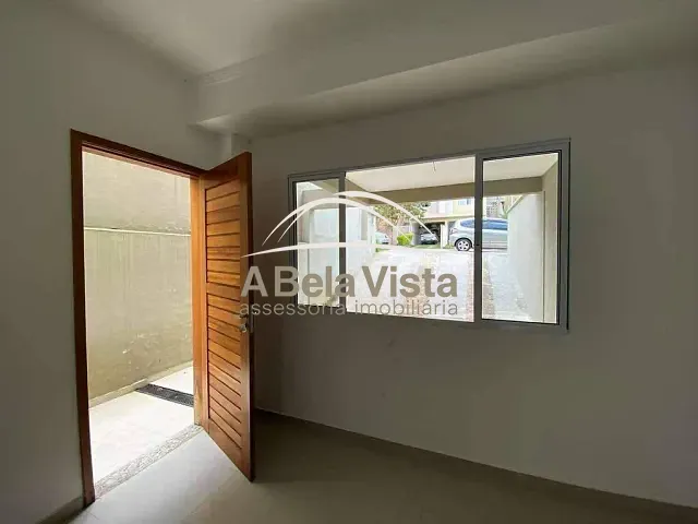 Sobrado com 125m² 3 quartos e 3 banheiros, à venda, no bairro Jardim Rio das Pedras em Cotia