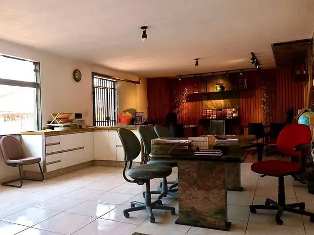 Sobrado 3 quartos e 6 banheiros, à venda, no bairro Utinga em Santo André