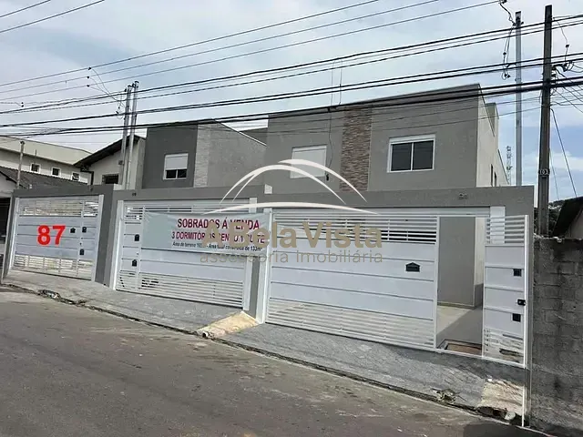 Sobrado com 150m² 3 quartos e 2 banheiros, à venda, no bairro Parque São George em Cotia
