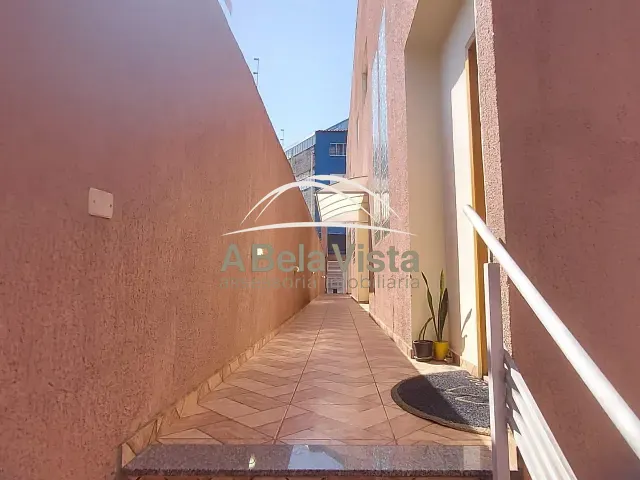 Sobrado 2 quartos e 1 banheiro, à venda, no bairro Cipava em Osasco