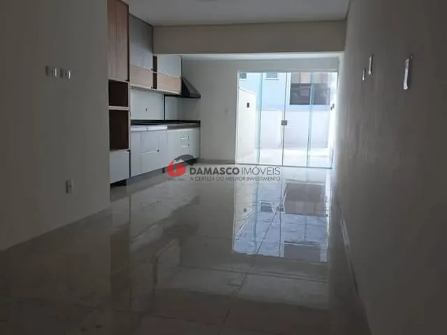 Sobrado 3 quartos e 4 banheiros, à venda, no bairro Vila Camilópolis em Santo André