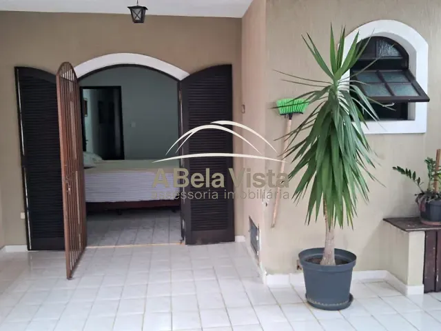 Sobrado com 260m² 5 quartos e 5 banheiros, à venda, no bairro Jardim das Flores em Osasco