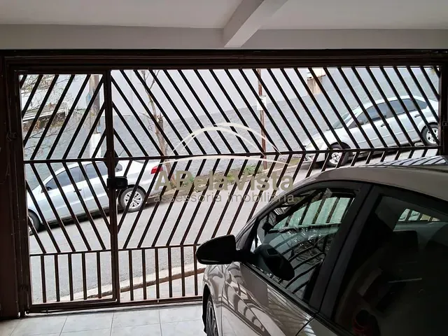 Sobrado com 260m² 5 quartos e 5 banheiros, à venda, no bairro Jardim das Flores em Osasco