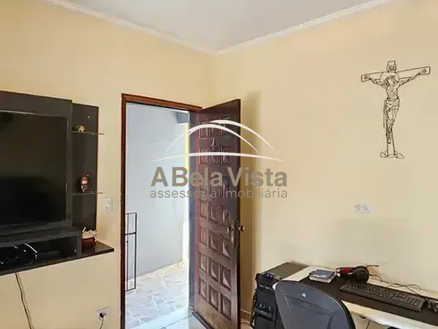 Sobrado com 246m² 3 quartos e 2 banheiros, à venda, no bairro Bela Vista em Osasco