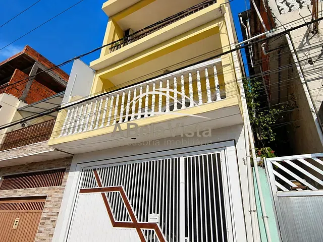 Sobrado 4 quartos e 5 banheiros, à venda, no bairro Jardim Novo Horizonte em Carapicuíba