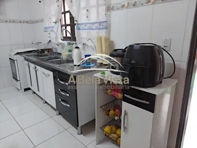 Sobrado 3 quartos e 4 banheiros, à venda, no bairro Jaguaribe em Osasco
