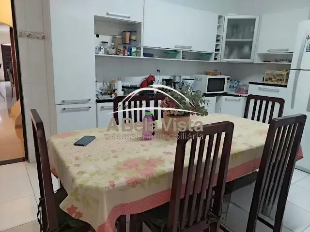 Sobrado 3 quartos e 4 banheiros, à venda, no bairro Jaguaribe em Osasco