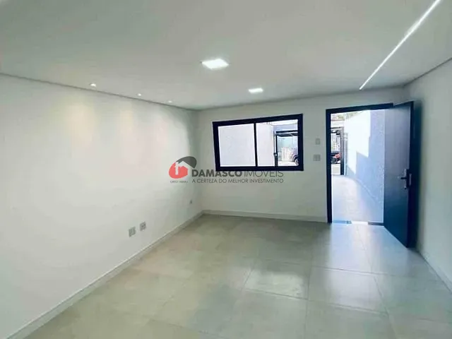 Sobrado 3 quartos e 2 banheiros, à venda, no bairro Vila Lucia em São Paulo