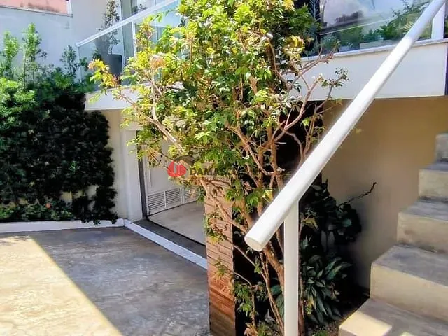 Sobrado com 380m² 3 quartos e 5 banheiros, à venda, no bairro Olímpico em São Caetano do Sul