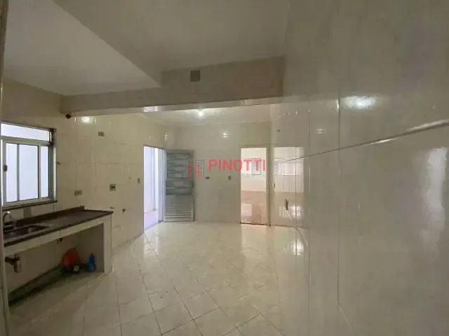 Sobrado 3 quartos e 2 banheiros, à venda, no bairro Conjunto Residencial Pombeva em São Bernardo do Campo