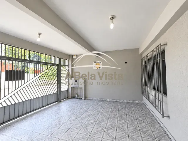 Sobrado com 157m² 6 quartos e 4 banheiros, à venda, no bairro Metalúrgicos em Osasco