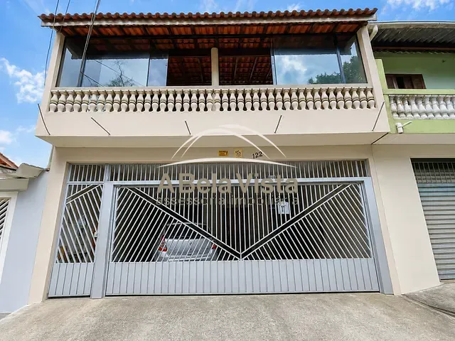 Sobrado com 157m² 6 quartos e 4 banheiros, à venda, no bairro Metalúrgicos em Osasco