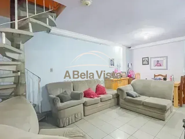 Sobrado com 157m² 6 quartos e 3 banheiros, à venda, no bairro Metalúrgicos em Osasco
