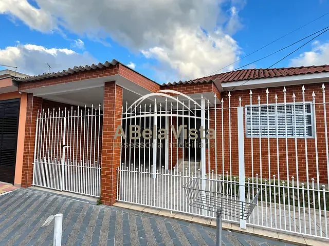 Casa com 250m² 4 quartos e 2 banheiros, à venda, no bairro Jardim das Flores em Osasco