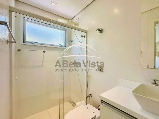 Sobrado com 683m² 4 quartos e 5 banheiros, para alugar, no bairro Alphaville Residencial Zero em Barueri