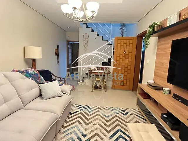 Sobrado 4 quartos e 5 banheiros, à venda, no bairro Umuarama em Osasco