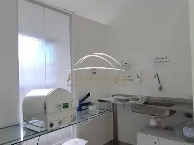 Sobrado à venda, no bairro Pestana em Osasco