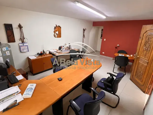 Sobrado com 160m², para alugar, no bairro Vila Osasco em Osasco