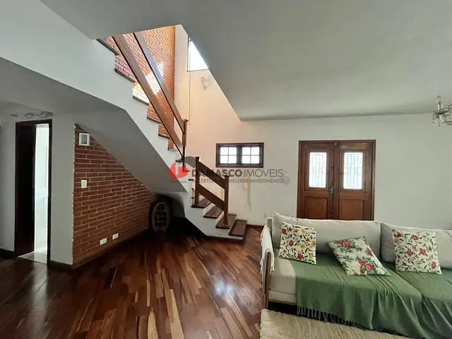 Sobrado 3 quartos e 4 banheiros, à venda, no bairro Jardim Ipanema em Santo André