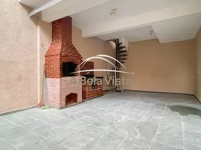 Sobrado 3 quartos e 2 banheiros, para alugar, no bairro Vila Osasco em Osasco