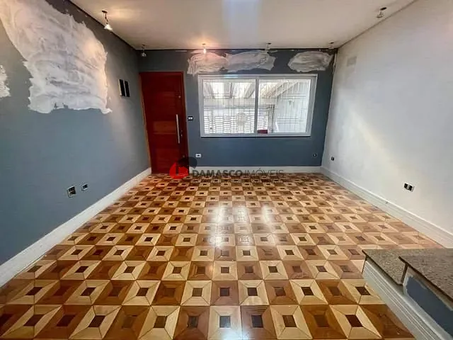 Sobrado com 171m² 3 quartos e 2 banheiros, à venda, no bairro Santa Maria em Santo André