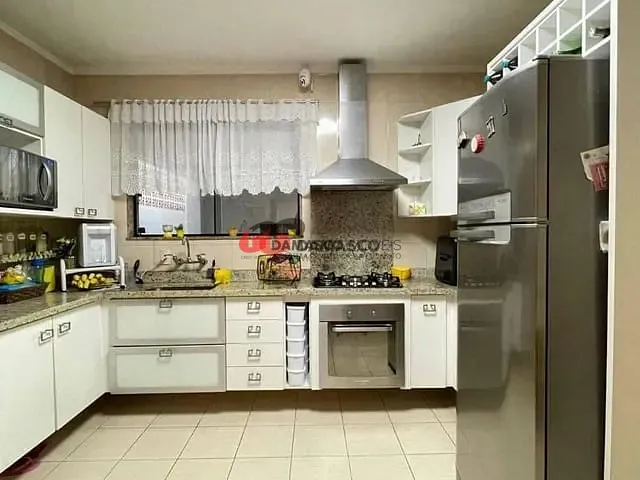Sobrado 3 quartos e 2 banheiros, à venda, no bairro Osvaldo Cruz em São Caetano do Sul