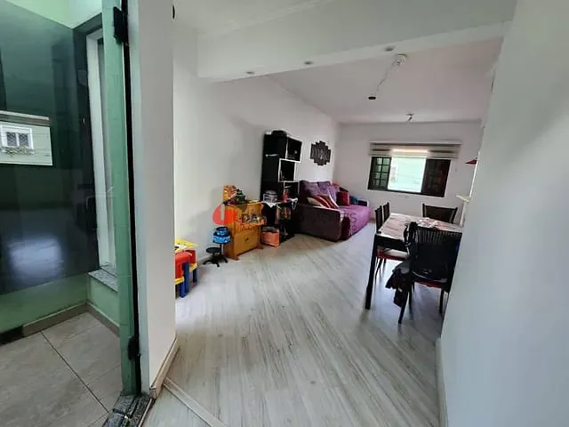 Sobrado 3 quartos e 4 banheiros, à venda, no bairro Osvaldo Cruz em São Caetano do Sul